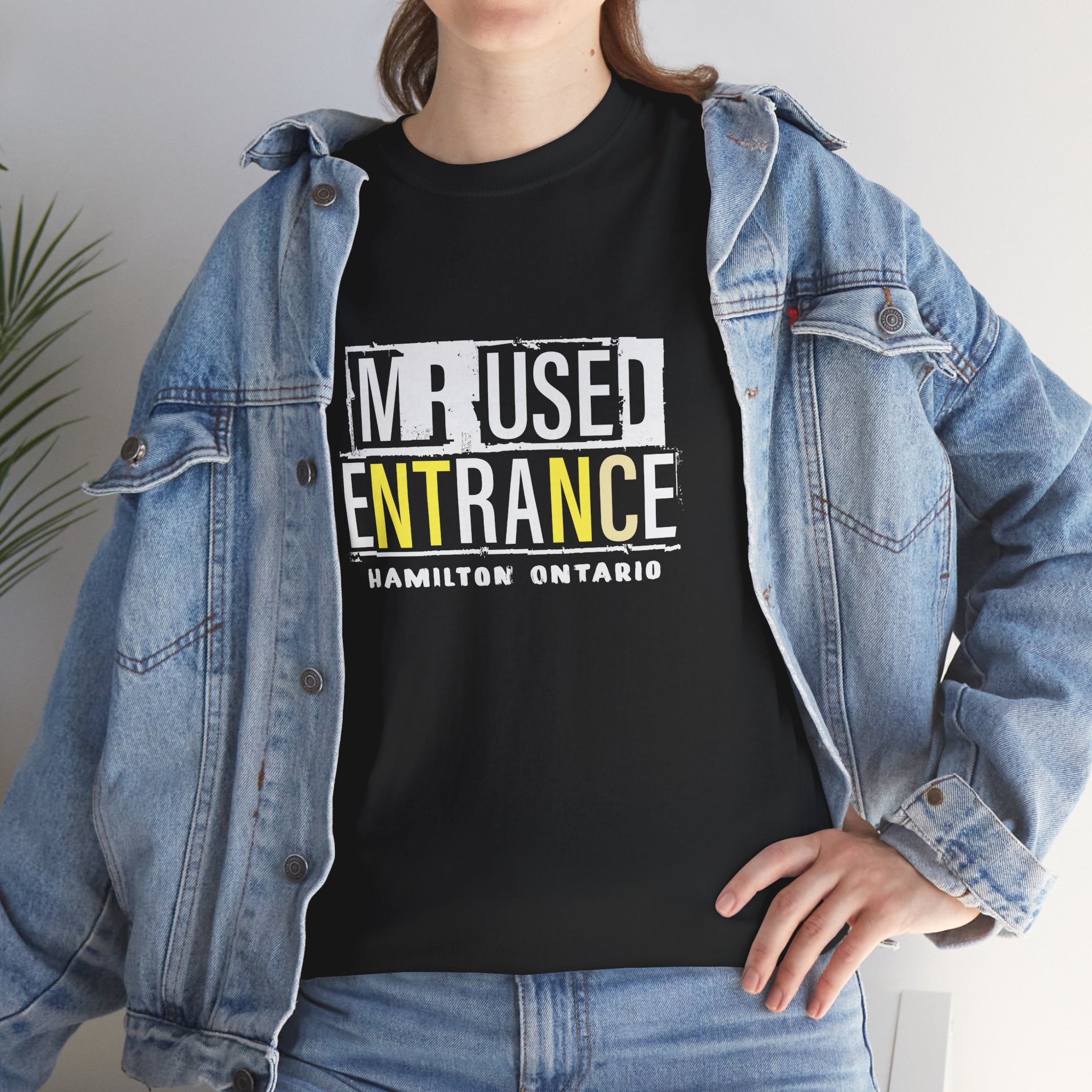 Mr. Used Entrance Sign Classic Black Tee